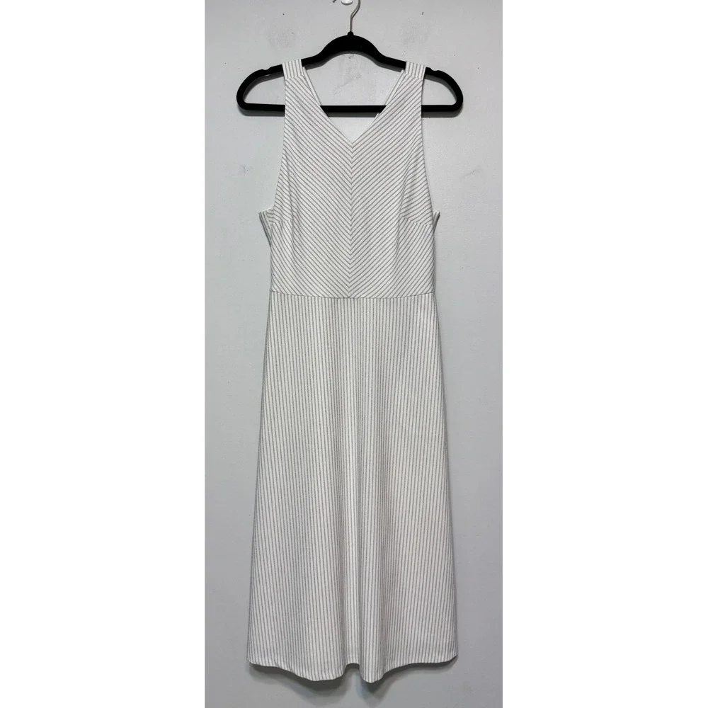 Timeless Minimalist Striped Midi Dress Size 10 Coastal Grandmother Clean Girl - Picture 1 of 7